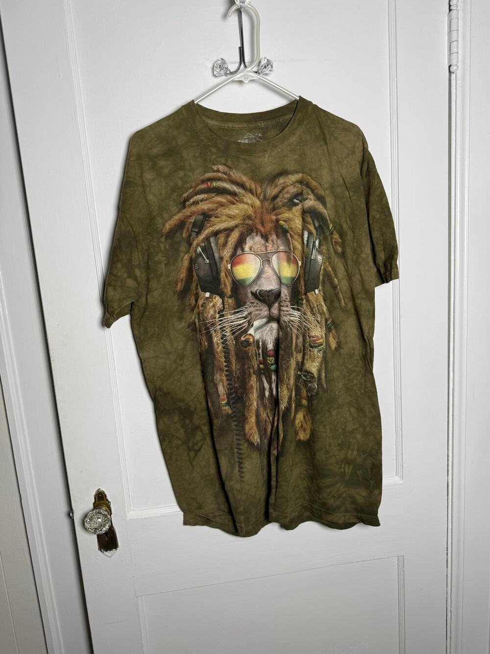 The Mountain Lion T Shirt XL Rasta Reggae Dreadlocks Headphones Tie Dye Graphic